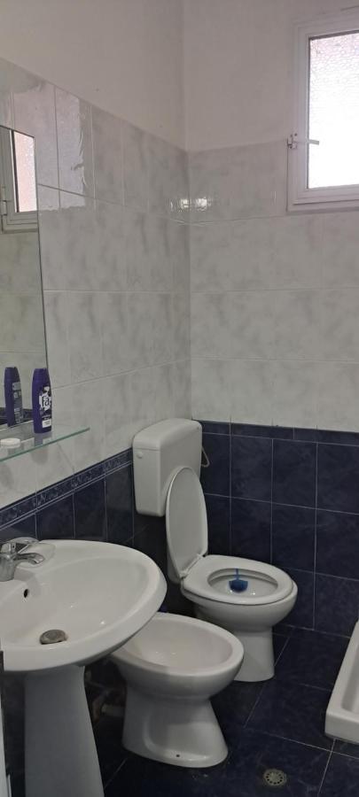 Hotel Noel Vlore Bagian luar foto
