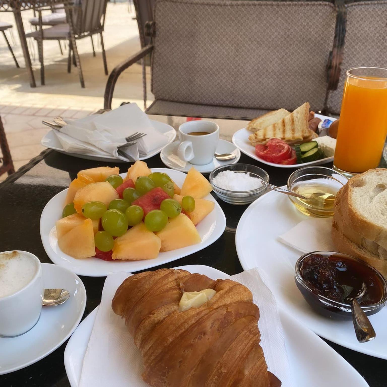 Hotel Noel Vlore Bagian luar foto